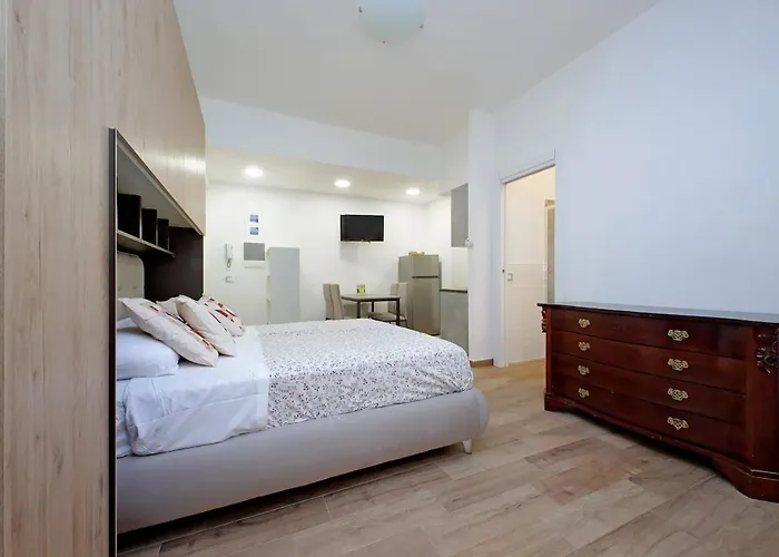 Monica's House Apartment